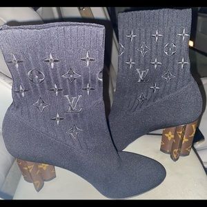 COPY - Louis Vuitton Silhouette Ankle Booties